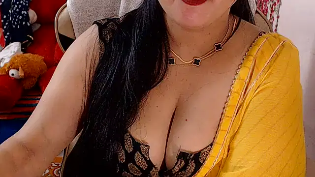 Cute_Shanaya_143 webcam