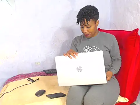 SexyScarlet101 webcam