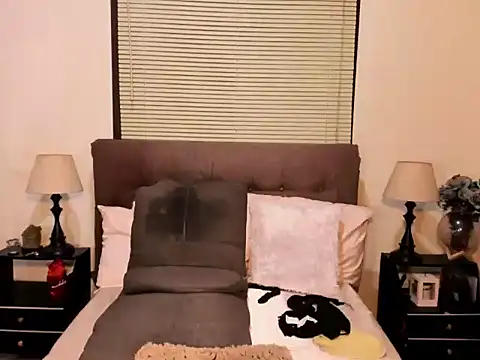 JuliaArchachie webcam
