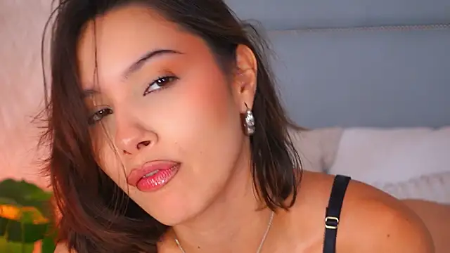Sofy_Bradd webcam
