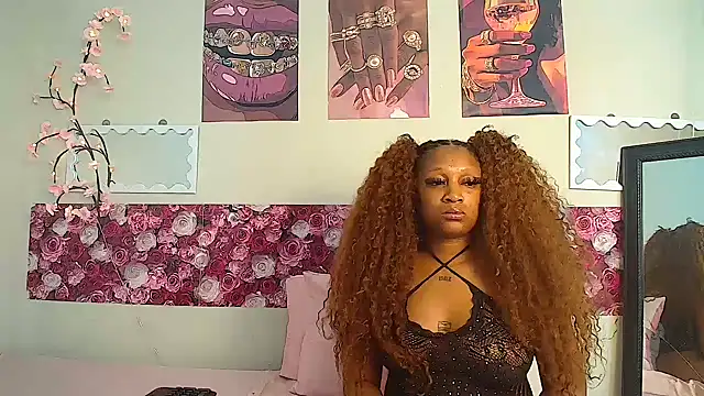 EnchantingLisa webcam
