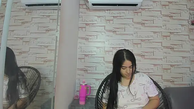 megan_jenner18_ webcam