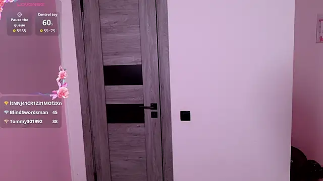 ChloeWells webcam