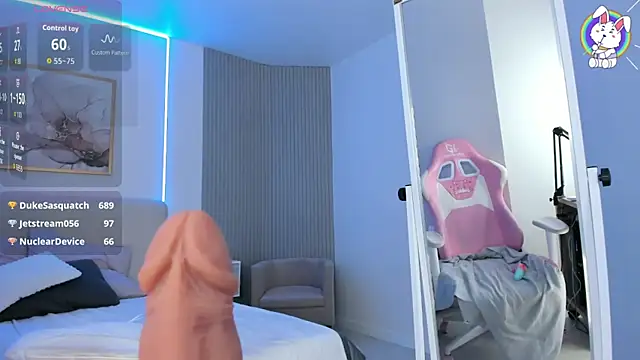 VirginChloe webcam