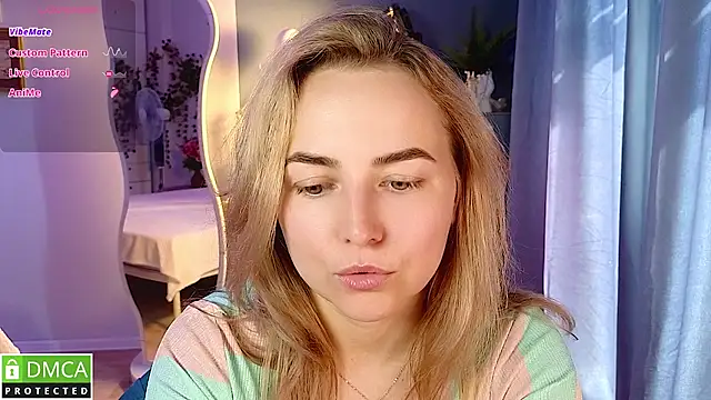 Mira_Mermayd webcam