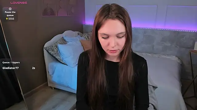 ChloeSunny webcam