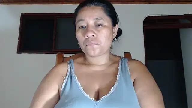 adrixxx38 webcam