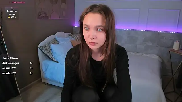 ChloeSunny webcam