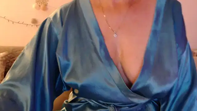 YourfantasyGiuly live cam on StripChat