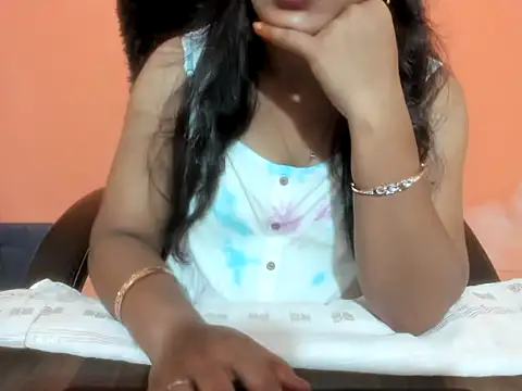Kudi_Kiyara webcam