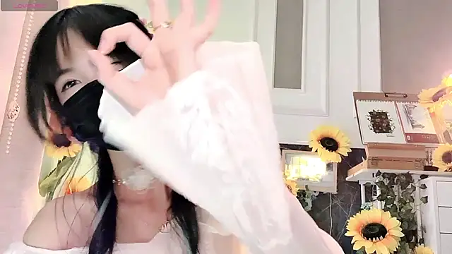 your-sunshinee - Your-Sunshinee's free webcam