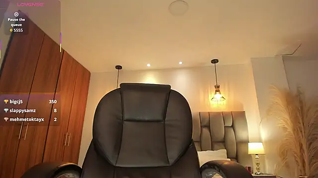 Natasha_Kiim_ webcam