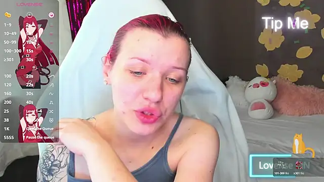 MeganNewCat webcam