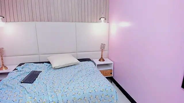 OliviaRicci webcam