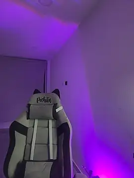 Sophia_Weest99 webcam