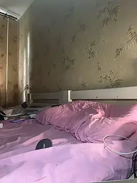 Naughtbaby_2025 webcam