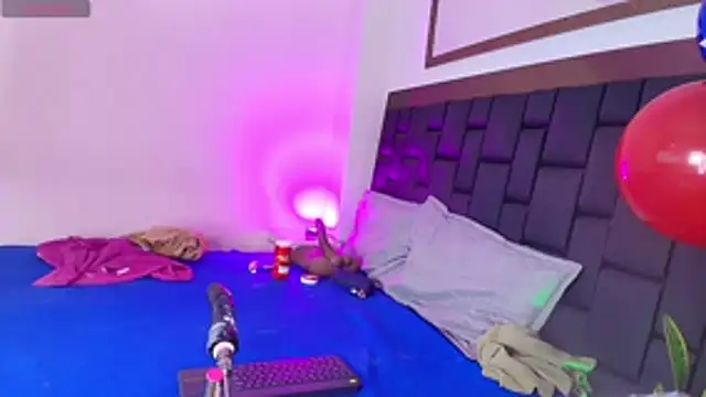 EllenaBoobs_ webcam