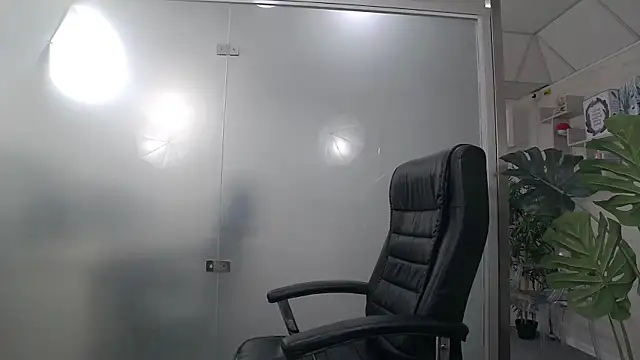 YaraXCox webcam