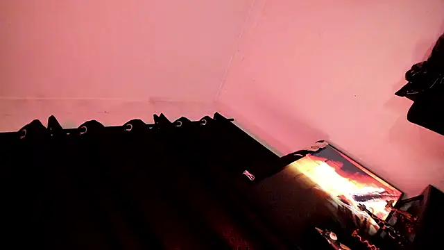PervertedMissCloe webcam