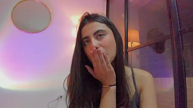 imsofia_dy webcam