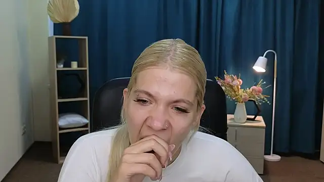 CammyYoula webcam