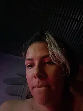 sofi_and_curlers669 Live Web Cam Show