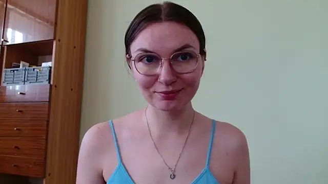 LooveELLYx webcam
