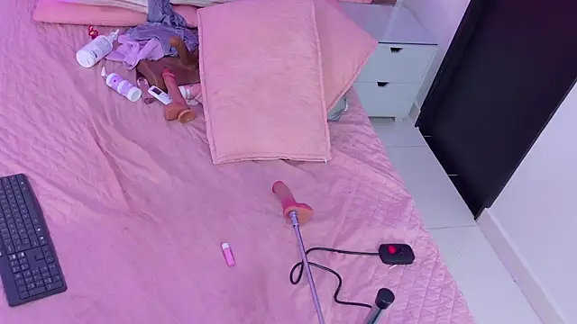 emmacurvy webcam