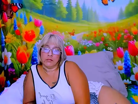 indianroxy webcam