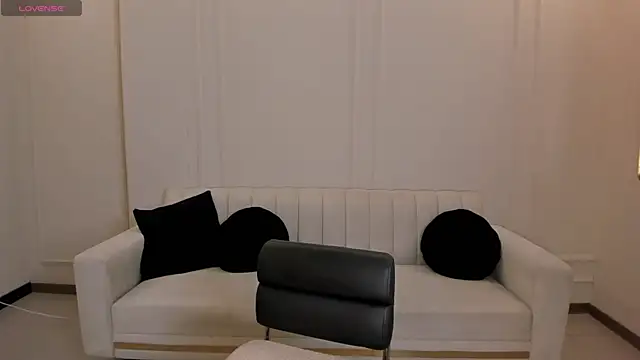 LucyCarter1 webcam
