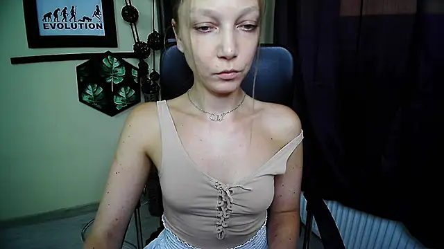 EmillyPlay webcam