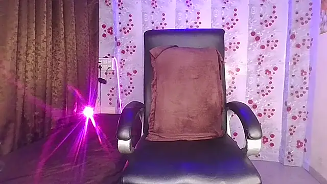 Annie-01 webcam
