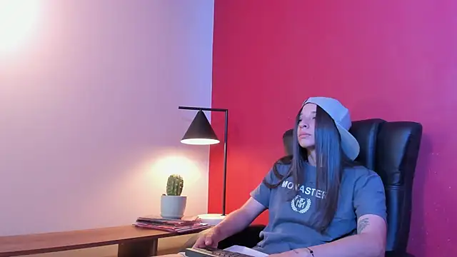victoria_zaenzz webcam