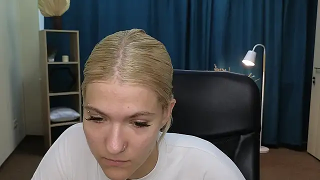 CammyYoula webcam