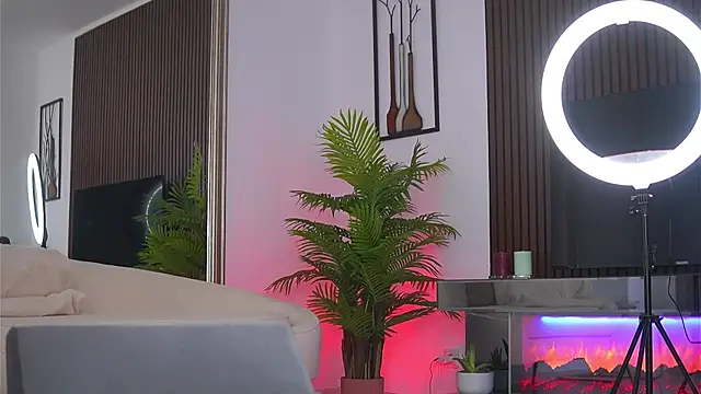 Abbela_White webcam