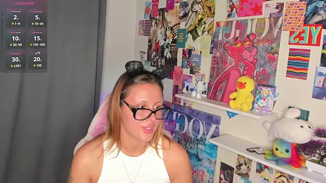 lally_blaze - Lally_blaze's free webcam - UK Sex Cams