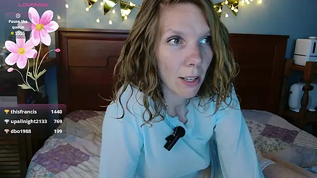 Daisy_Lovely webcam