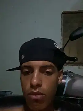 Aleexxx_2005 webcam