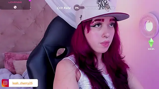 Leah_cherry webcam