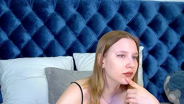 LiliLinn webcam
