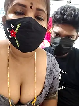 gaurika18 webcam