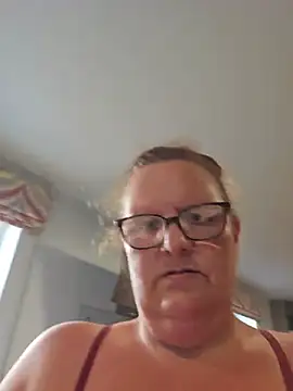 MissQueenBeex webcam