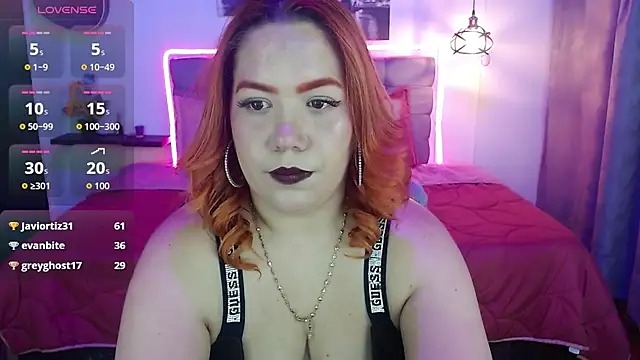 Srta_saraa webcam