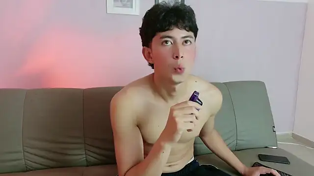 myke_magic webcam