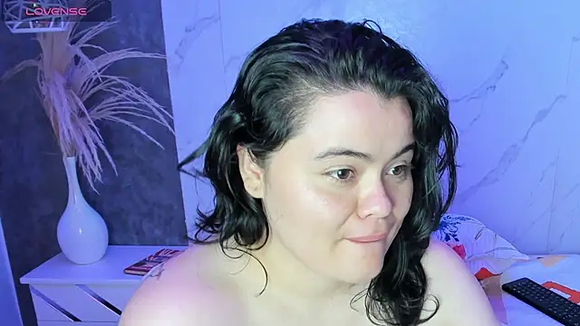 Vicky-Mooree webcam