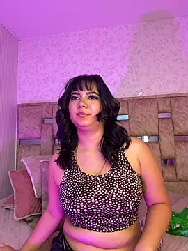 EVANGELINE_VIOLET webcam