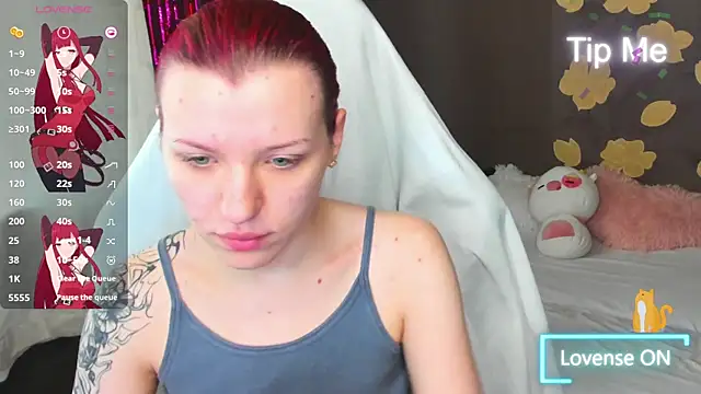 MeganNewCat webcam