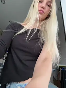 Adelina0001 Live Web Cam Show