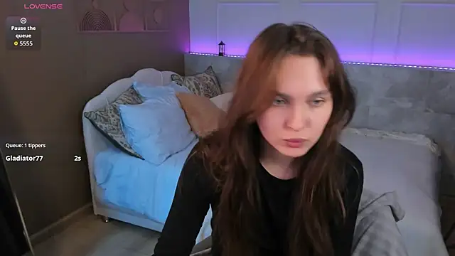 ChloeSunny webcam