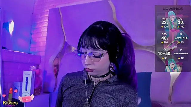 NaniiSisy webcam